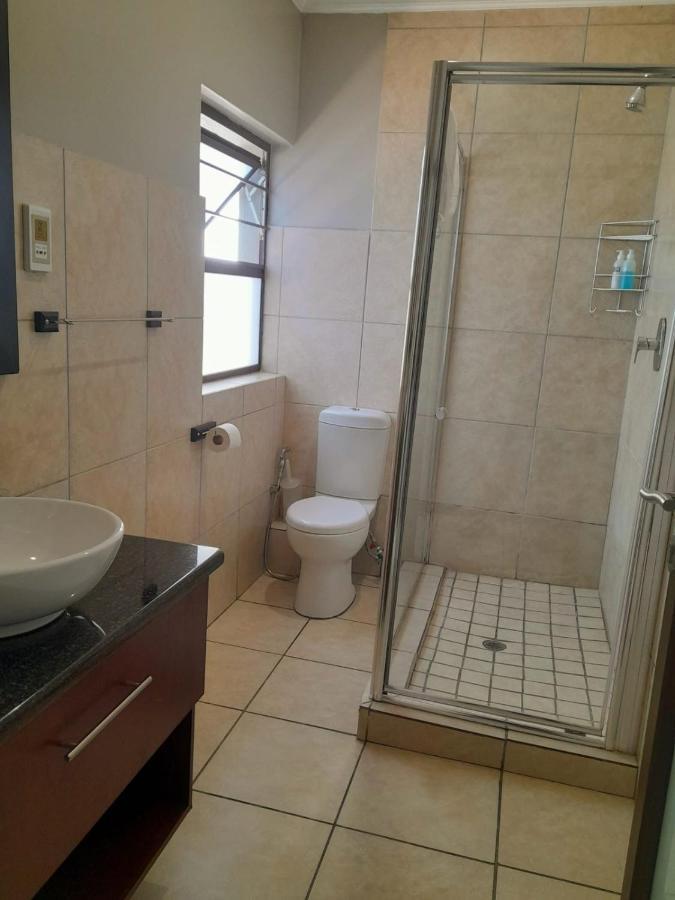 יוהנסבורג 47 On Preston Guesthouse מראה חיצוני תמונה